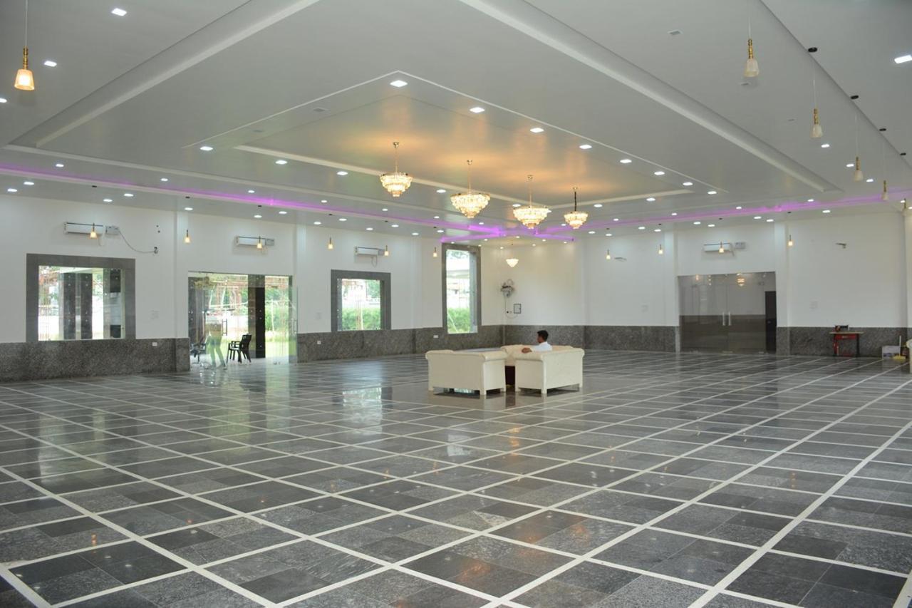 Royal Green Celebrate In Style Saharanpur Buitenkant foto