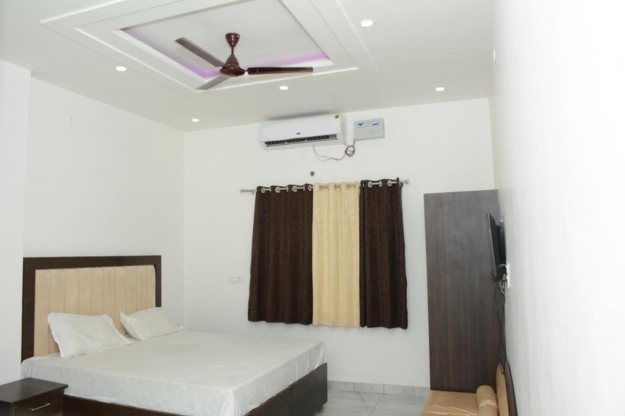 Royal Green Celebrate In Style Saharanpur Buitenkant foto